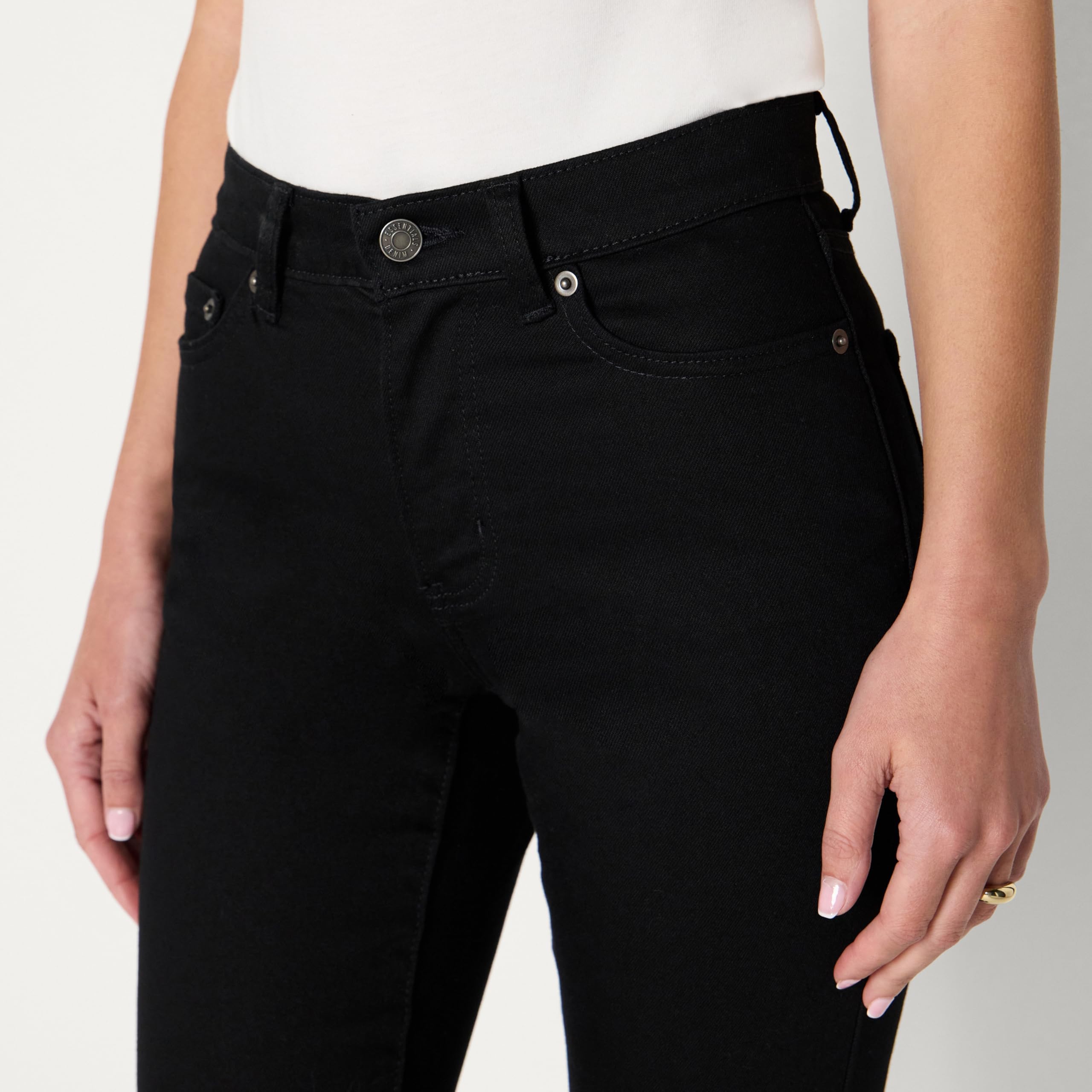 Amazon Essentials Women's Medium Stretch Slim-Fit Mid-Rise Straight Leg Jeans